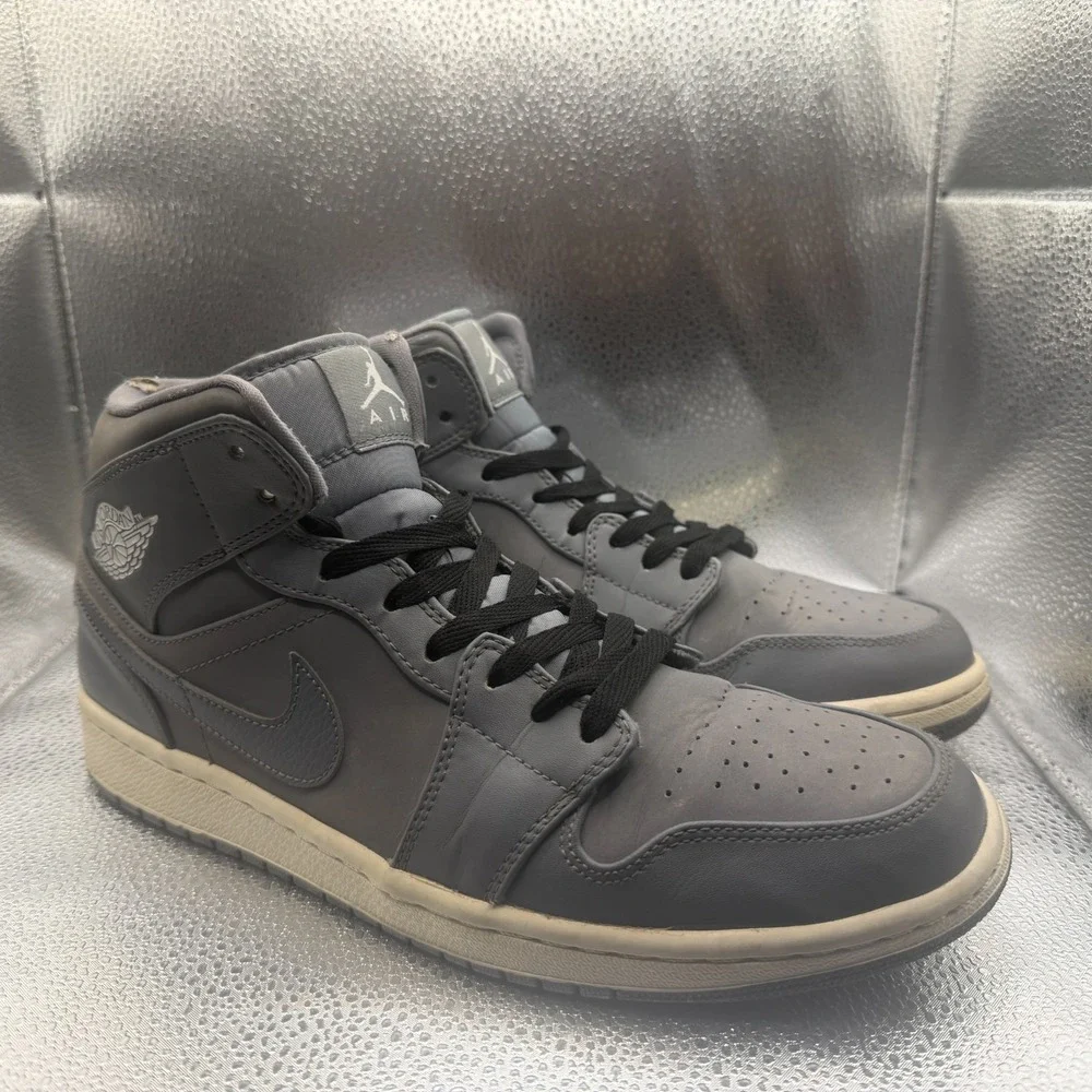 Size 10.5 Nike Air Jordan 1 Gray Mens Basketball Shoe Sneakers 554724-014‎